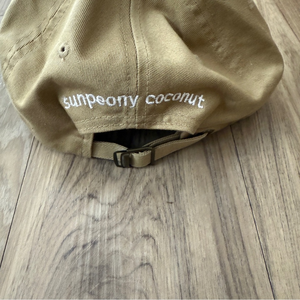 Sun Peony Coconut Tan Cap with Embroidered 'Mama' - Picture 4 of 5